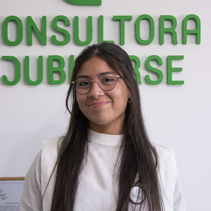 Agustina Agüero, Recepcionista